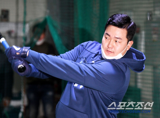 'ML 67홈런 강타자' 전격 군 입대→사실상 KBO 도전 선언→SSG …