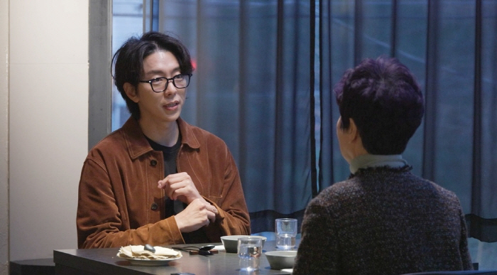 배우 윤현민, 어머니가 2명인 이유.."쉽지 않은 일이다" 母벤져스도 놀라(미우새)