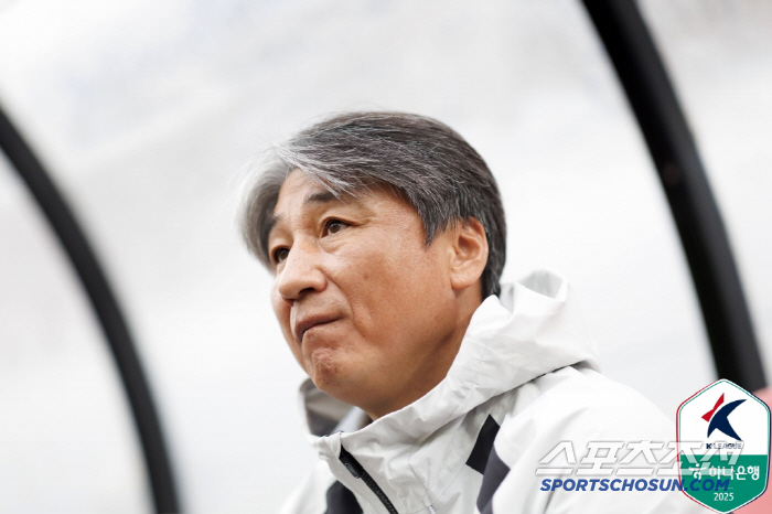 '유일무패 팀'성남 전경준 감독"비기려고 축구하는것 아냐...무패기록 큰의미 안둬,지더라도 준비한것 용감하게 다 보여주는 축구"[K리그2 현장인터뷰]