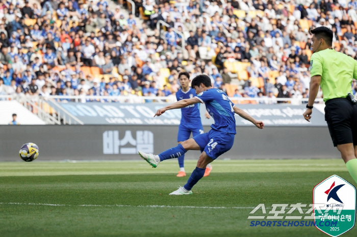 "1-0→1-2→2-2→3-2" '이규성 원더골'수원,'베니시오 퇴장'성…
