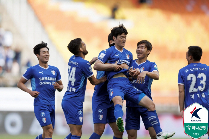 '0:2→2:2→3:2' 퇴장 변수에도 웃은 부산, 화성전 3-2 역전승...전남, 김포 상대 1-0 승리→4경기 연속 무패 [K리그2 종합리뷰]