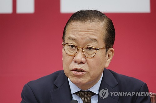 권영세, 李싱크탱크 논란에 "대선 치르기 전 자리 나눠먹기부터"