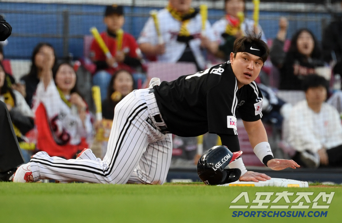 '박해민인 줄 알았네' 박동원이 또 달렸다...몸 던진 투혼에도 2번 연…