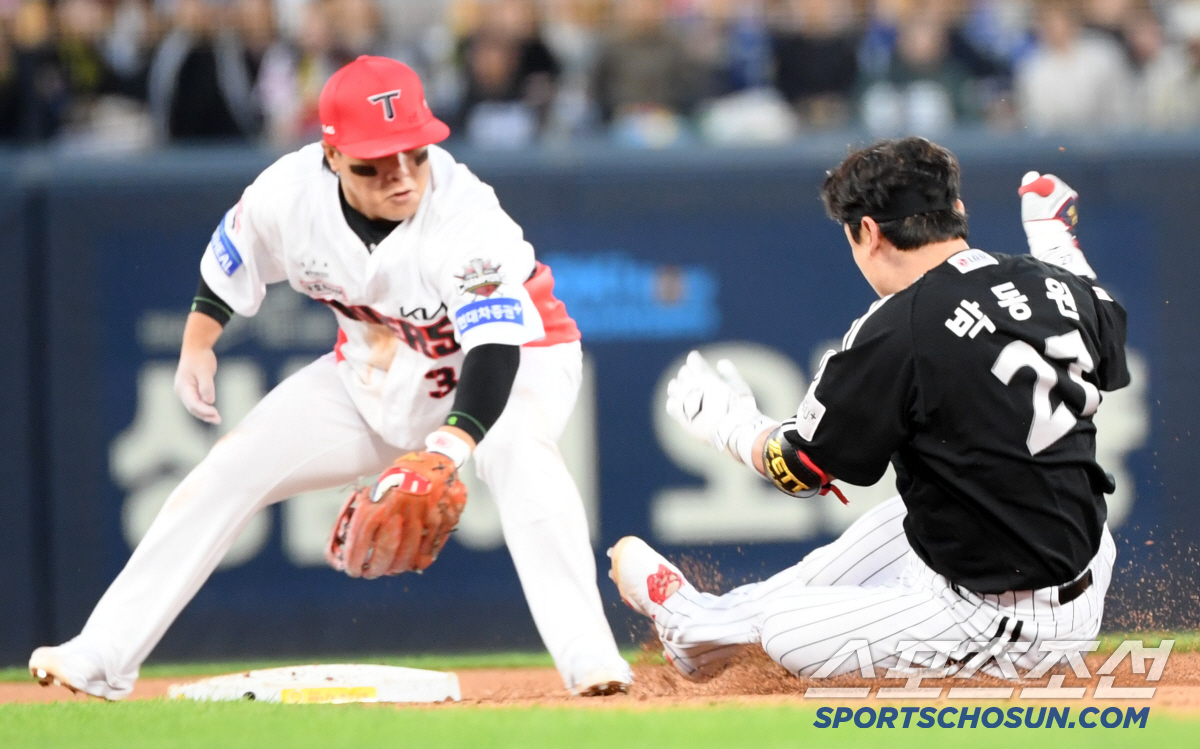 '박해민인 줄 알았네' 박동원이 또 달렸다...몸 던진 투혼에도 2번 연…