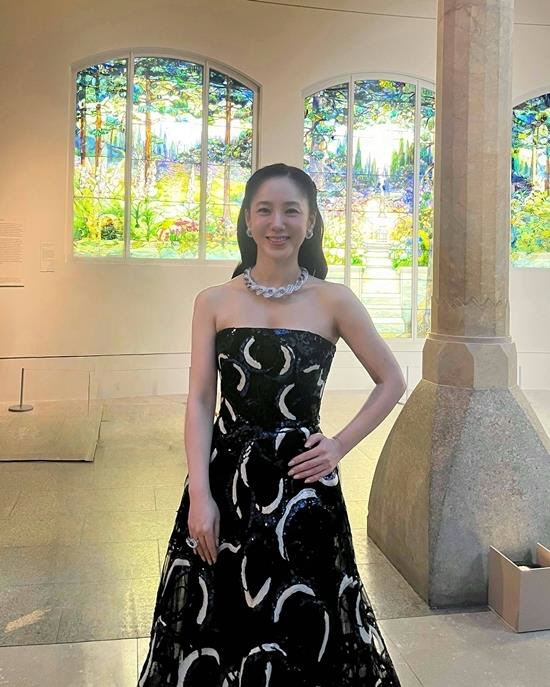 '1300억 사모님' 박주미, 52세에도 '첫사랑 비주얼'