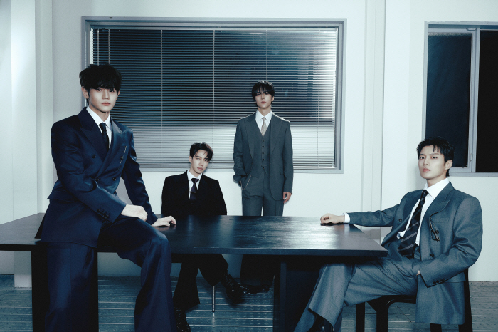 하이라이트 "비스트, 이름만 들어도 울컥…前 소속사 큐브, 협조 감사"