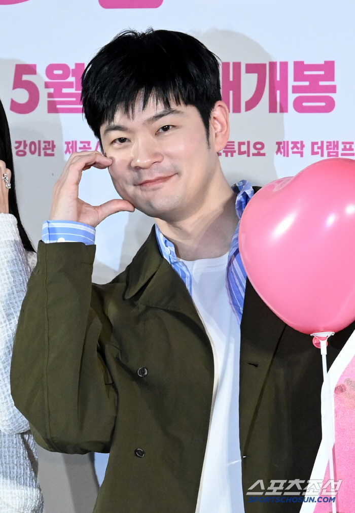 '바이러스' 장기하 "첫 스크린 연기 도전, 김윤석 연락에 용기 얻어"