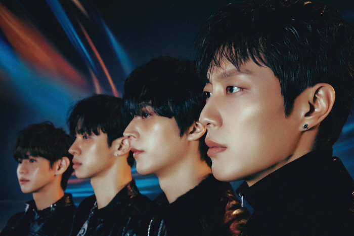 [SC현장]"역사적 순간"…하이라이트, 다시 비스트로 '16주년' 벅찬 …
