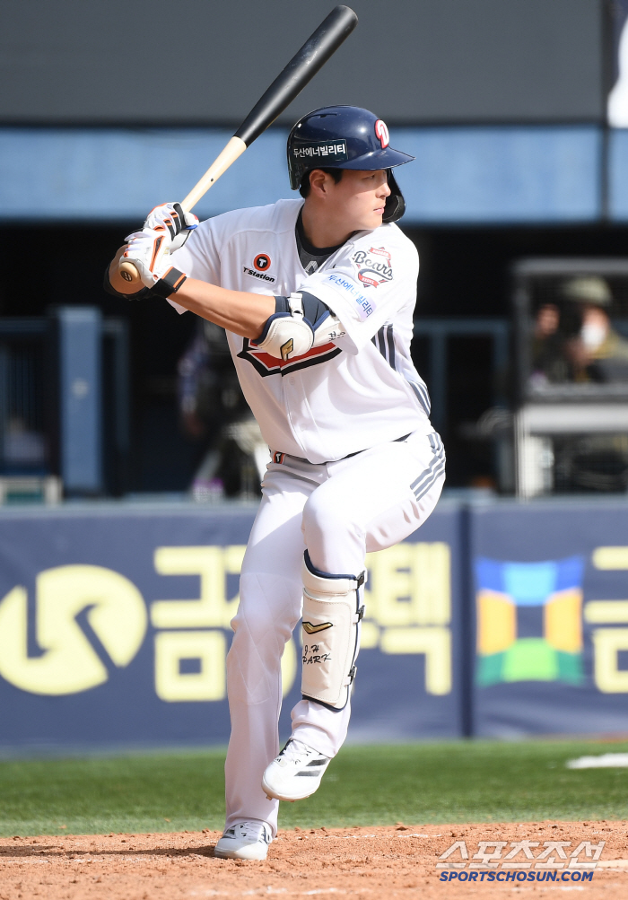 '유격수→중견수까지' 내외야 전포지션 커버! 야망에 불타는 람보르지훈, …