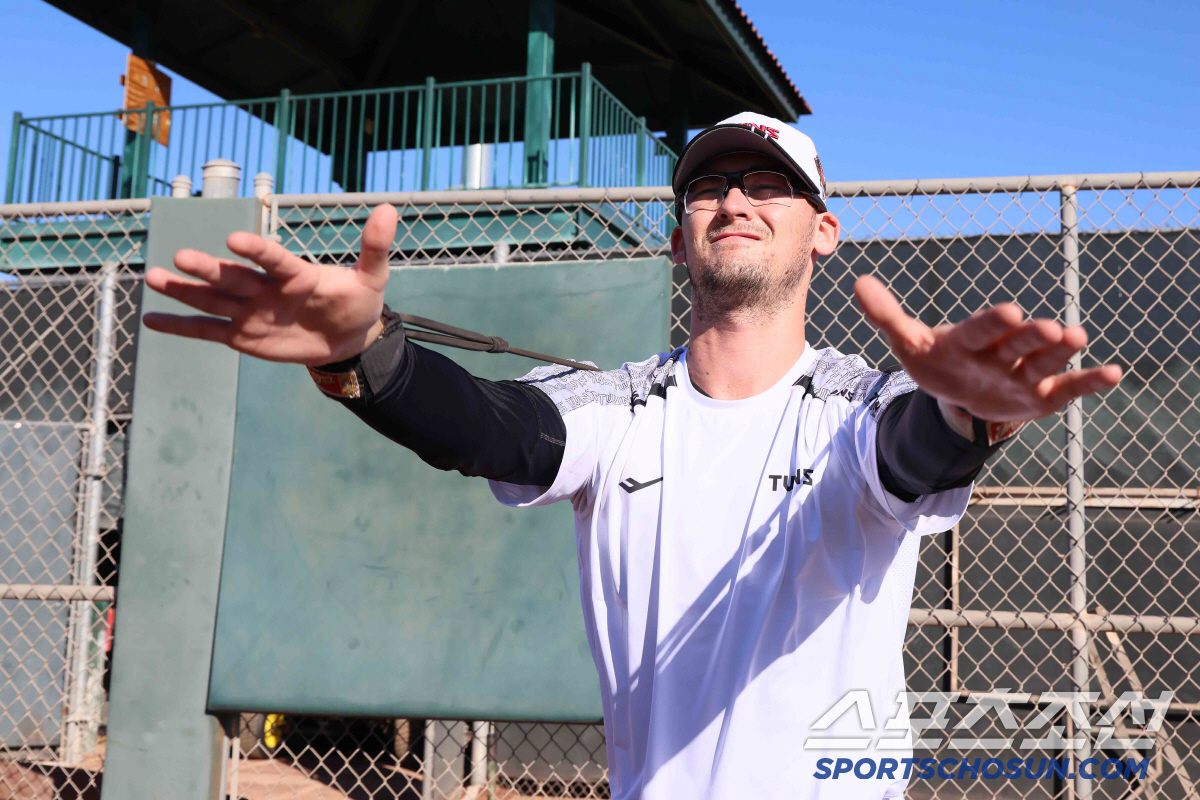 0.1이닝 4사구 4개→3이닝 6실점. 대체 폭망은 끝. '위기의 1위'…