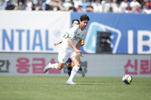 전북 상승세 주역 전진우, K리그1 10라운드 MVP