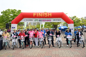 안산시, 봄볕 아래 펼쳐진 자전거 물결…2025 자전거 대축전 성료