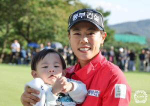KLPGA, 챔피언십 대회서 엄마 골퍼들에게 숙소 제공