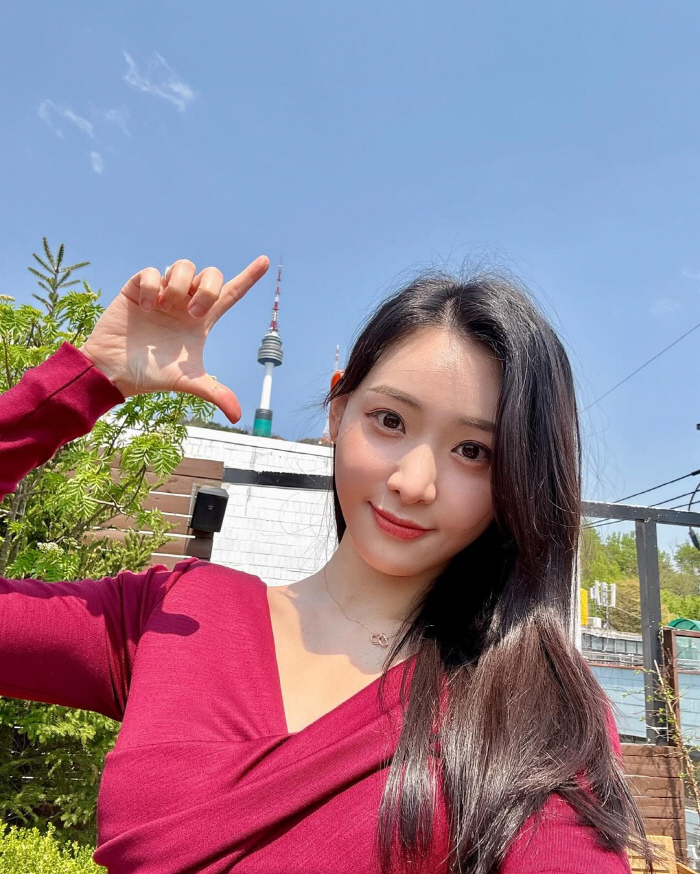 '5월 결혼' 배성재♥김다영, 퇴사 후 '볼뽀뽀' 럽스타 시작..."새로운 인생 출발 축하"