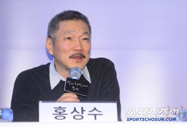 [공식] 홍상수 감독, 박찬욱·송강호 이어 칸영화제 심사위원 선정