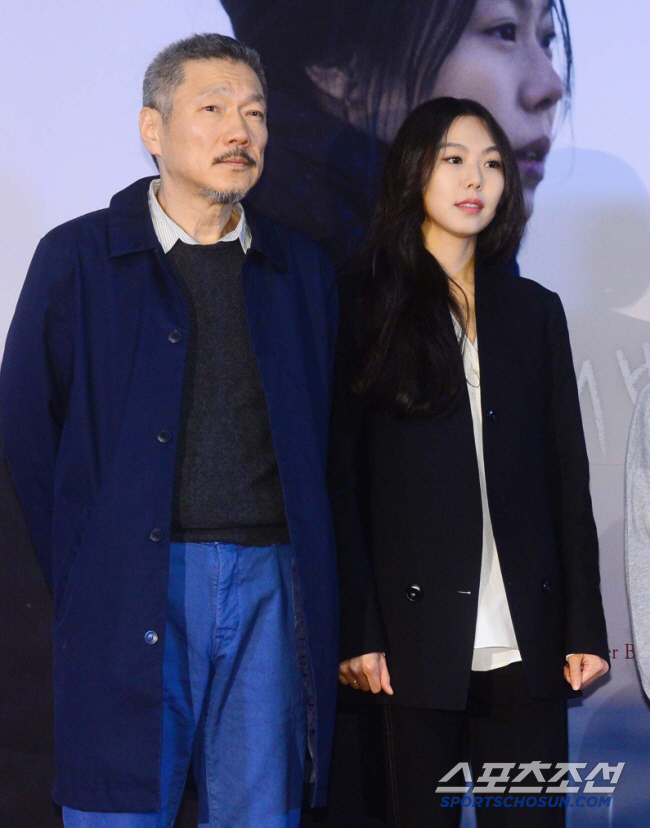 [SC이슈] 불륜→혼외자→칸 심사까지..홍상수 감독, 韓서 지탄받고 佛서…