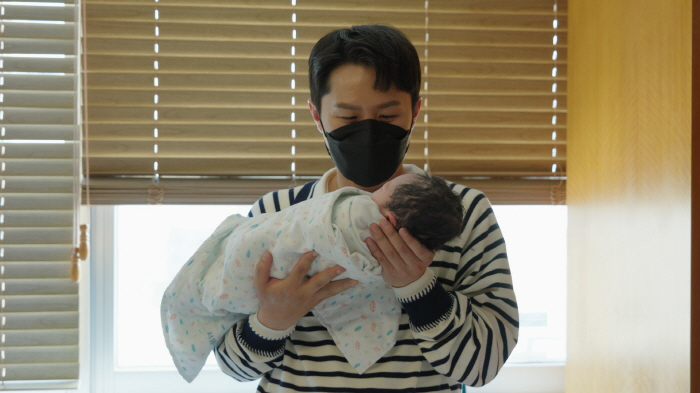 “박수홍·양세형, 부둥켜안고 울어”..눈물범벅 출산 현장 (‘우리 아기가…