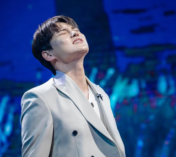 [청룡랭킹] 박서진, 막강 팬덤 '대단하네'...4월 가수부문 1위 등극