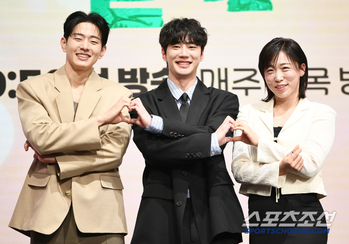 [포토] 24시 헬스클럽의 3인방