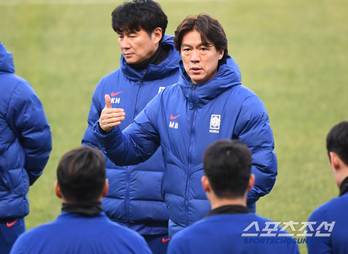 홍명보호 6월 A매치 2연전, '공수의 핵' 손흥민→김민재 또 대체카드 …