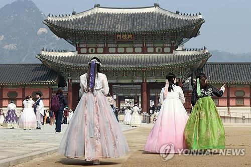 "지난달 방한 외국인 관광객 161만명…코로나 때보다 많아"