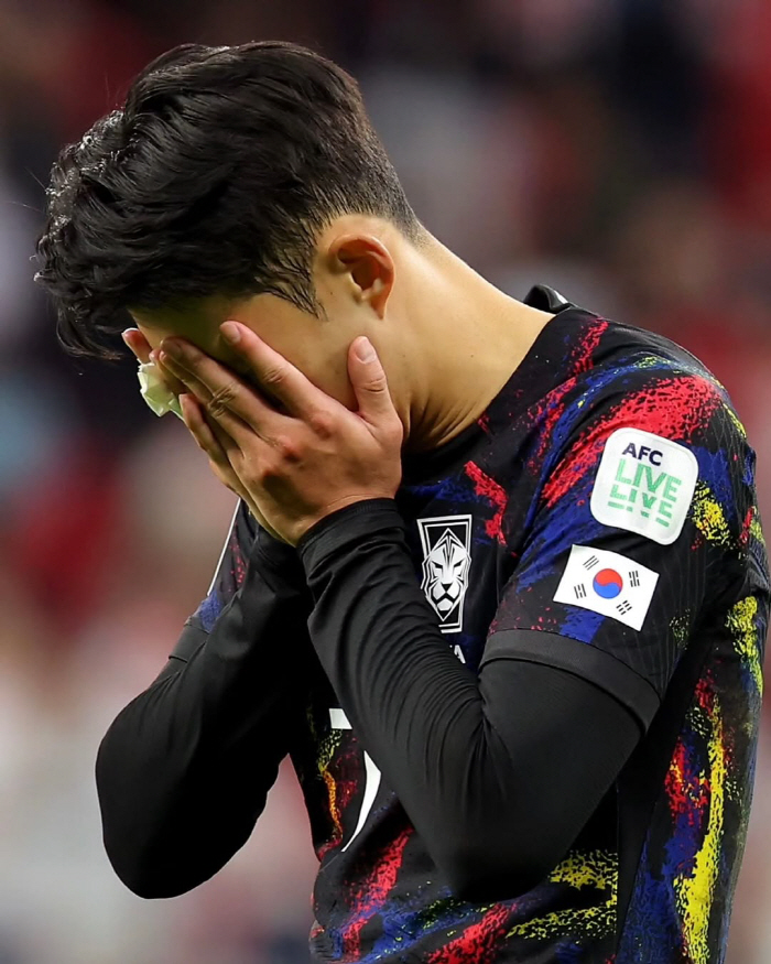 '대한민국 주장' 손흥민이 또또또 안 보인다...토트넘 비상사태, UEL 4강 출전 어렵나→우승 기회인데 복귀 실패?