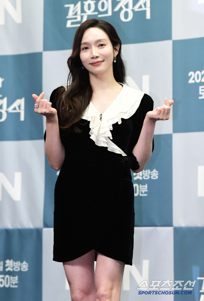 이민영, 20년 만에 입 열었다.."지금도 한 맺혀" ('솔로라서')