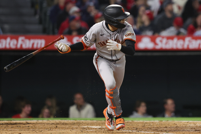 '올 MLB 팀' 이정후 적시타 폭발, 6경기 연속 안타, 시즌 17타점…