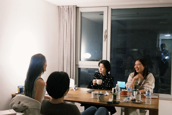 [SCin스타] “선생님들 사랑해요”…심은경, 김윤아·정서경·이랑과 특별…