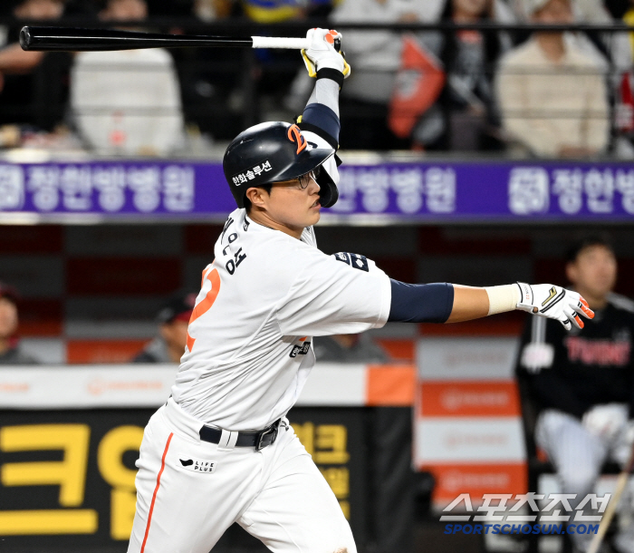 맞자마자 정신이 아찔→캡틴 호수비에 미소, 박해민에 90도 인사로 고마움…