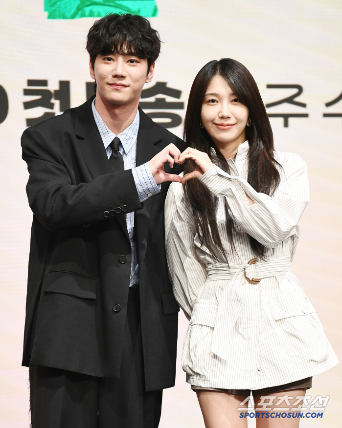 '아이유 전남친' 이준영, 정은지와 첫 만남부터 지독하게 얽혔네 ('24…