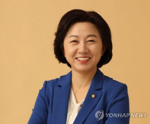 경로당 기부행위 혐의 송옥주 의원, 첫 재판서 