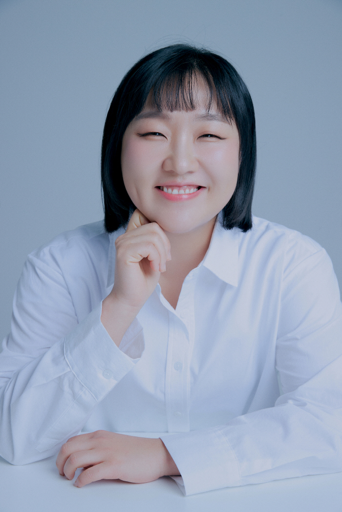 대세 이수지, 신동엽·지예은과 한솥밥…쿠팡 자회사 씨피엔터 전속계약 [공…