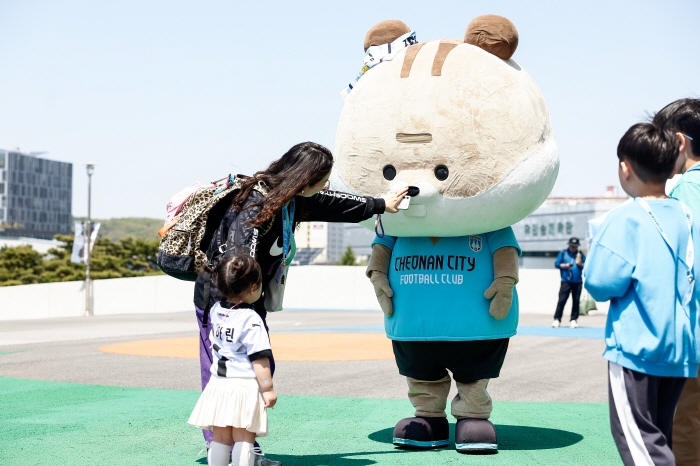 '황금연휴 축구장으로 놀러 오세요!' K리그, 다양한 이벤트로 '손님맞이…