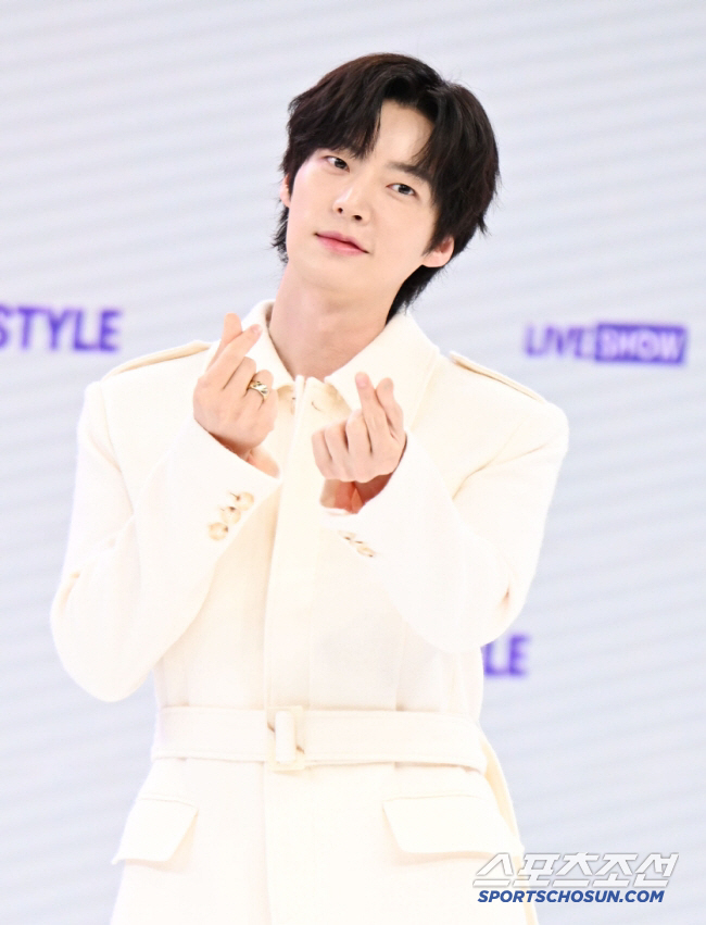 [공식] 안재현, 폼 올랐다..이민정 예능 '가는정 오는정 이민정' 고정…