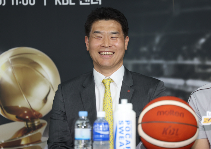 '통합우승' 서울 SK vs '창단 첫 우승' 창원 LG…파이널 운명 가…