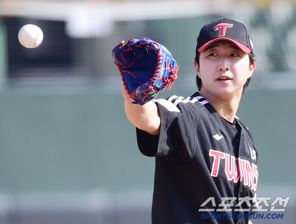 '왼손 임찬규'는 다음에... 70억 FA 보상선수의 LG 1군 데뷔전이…