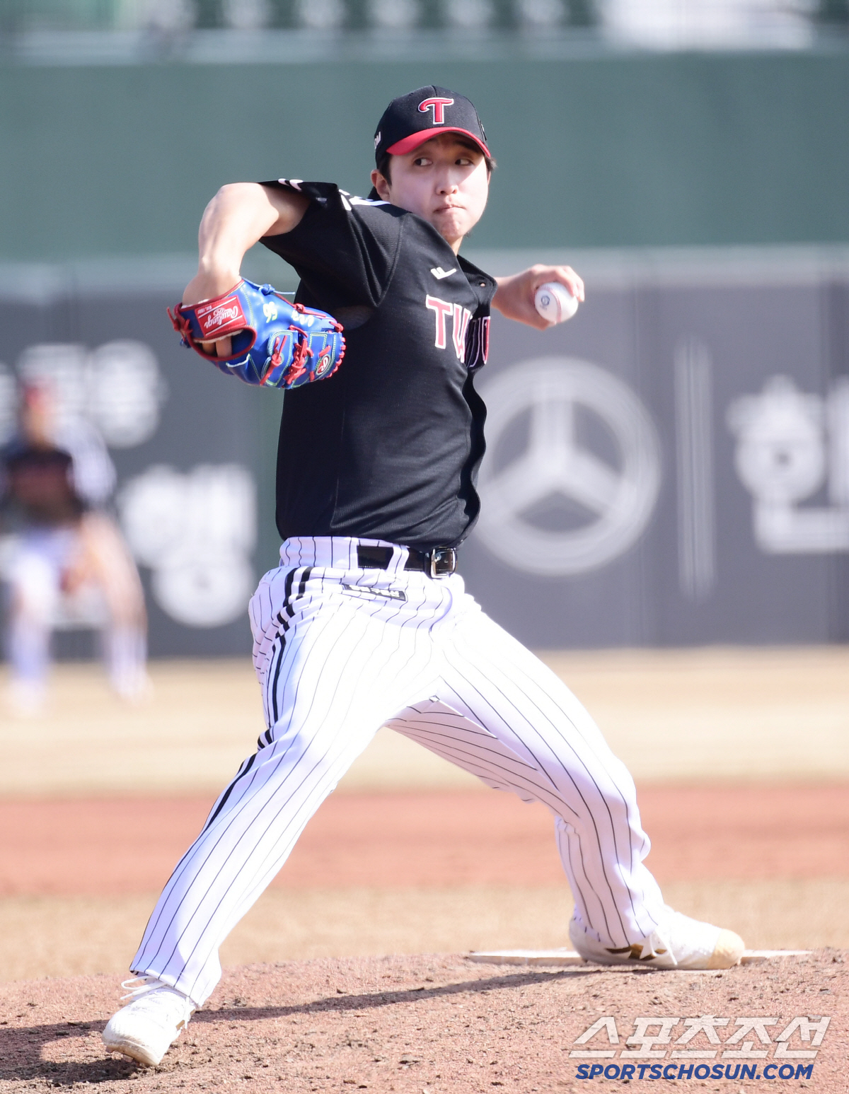 '왼손 임찬규'는 다음에... 70억 FA 보상선수의 LG 1군 데뷔전이…