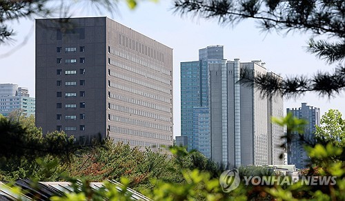 검찰, 尹사저 영장에 "통일교측, 김여사에 유엔사무국 청탁"