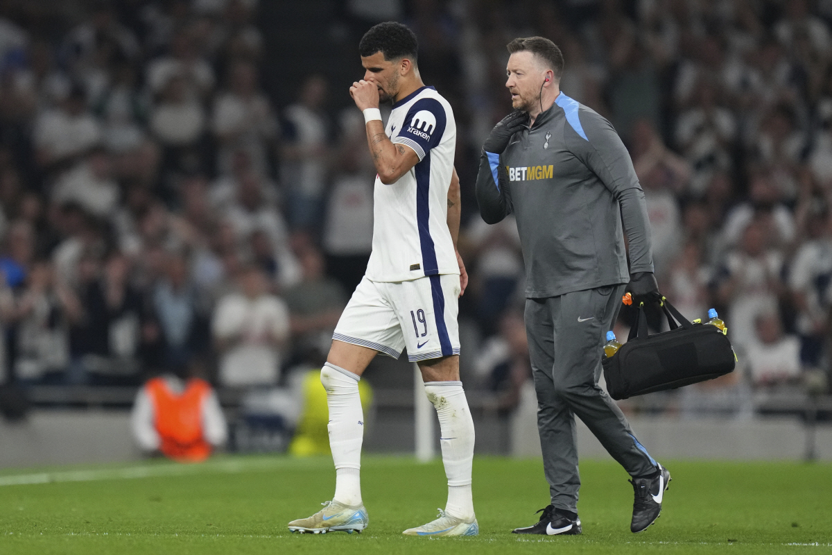 청천벽력! "재계약→R.마드리드 러브콜" '목발 포착' 베리발의 눈물…매…