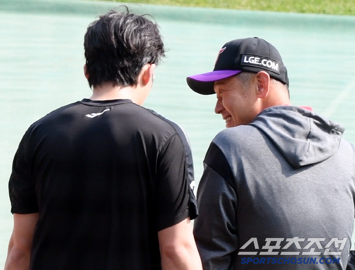 '찬규 덕분에 웃는다' 5월의 LG도 웃을 수 있을까? [잠실 스케치]