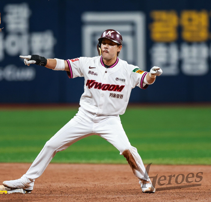 빛바랜 23세 거포의 연타석아치…'이용규 3안타 → 로젠버그 3승' 키움…