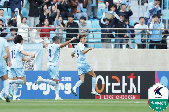[K리그1 리뷰]"존버는 승리한다" 전북, 송민규 결승골로 서울 1대0 …