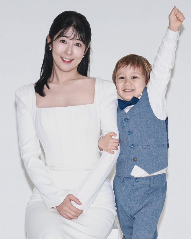 사유리, 5살 아들 자식농사 대성공..5개국어 하는데 