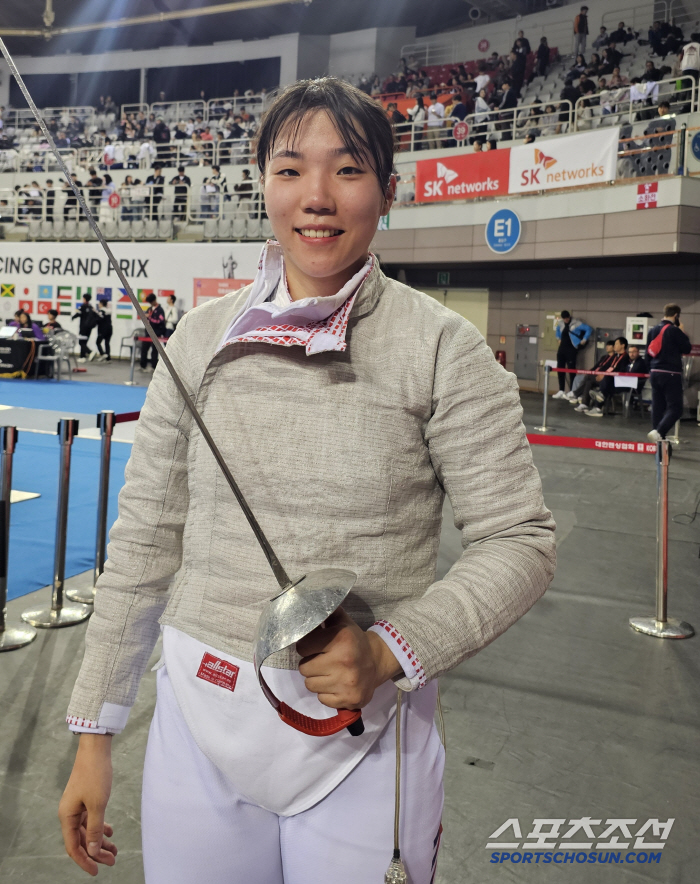 '여자 오상욱'으로 불렸던 전하영,SKT그랑프리 女사브르 사상 첫우승 역…