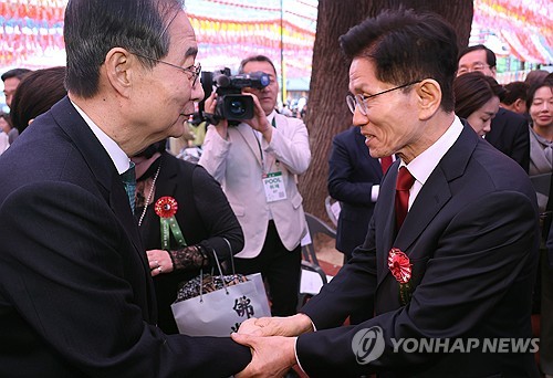 한덕수 "오늘 중 만나자" 김문수측 "'곧 다시 만나자'고 해"(종합)