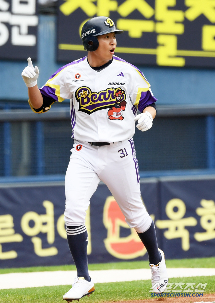 '단타→솔로포→2루타→볼넷→볼넷' 사이클링 히트 두고 기꺼이 볼넷 고른 …
