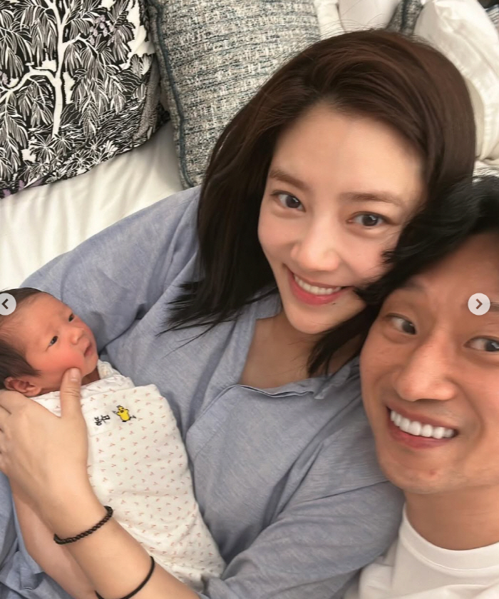 '이규혁♥' 손담비, '전치태반' 쉽지 않았던 출산…"예상보다 힘든 수술…