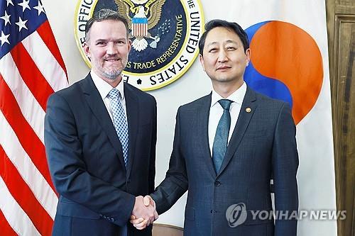 정부 "한국 반도체, 관세 특별고려 요청"…미국에 의견서
