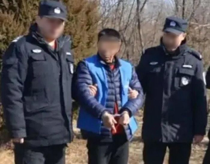 친족간 다툼에 조카 3명 폭발물로 살해…"땅 때문에 불화"